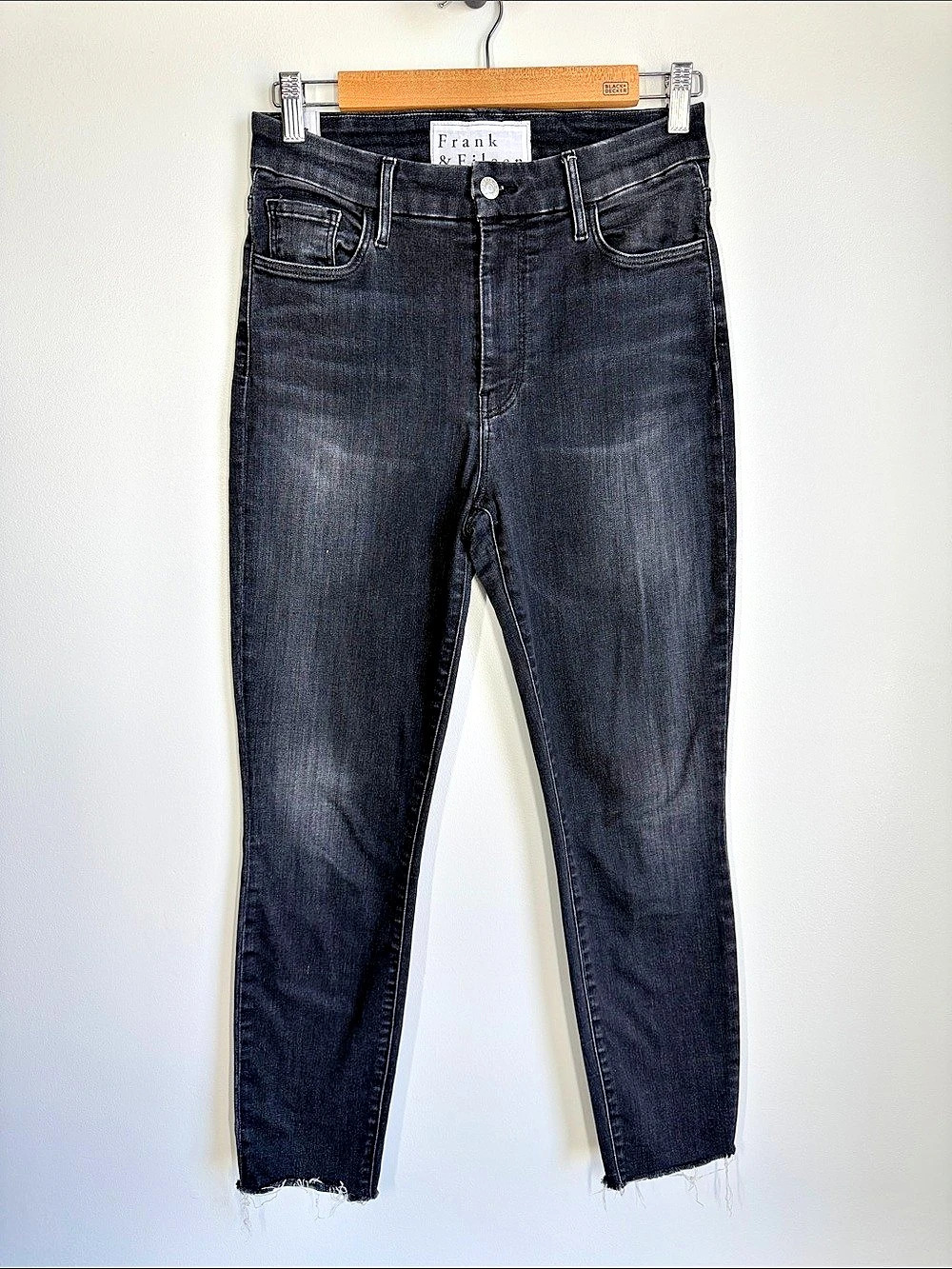 Frank & Eileen Sligo High Rise Raw Hem Jeans Black Gray Wash Size 28